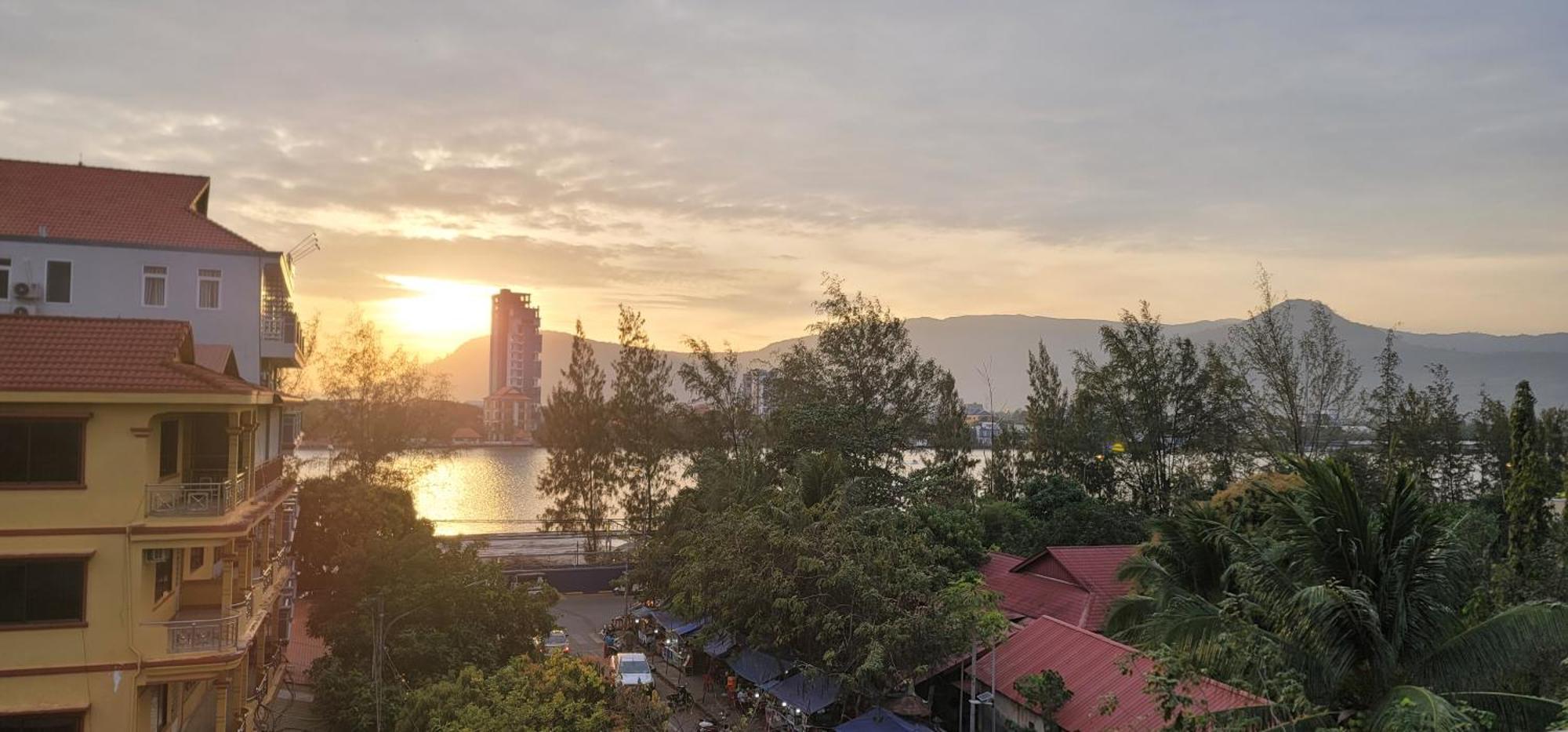 Park Inn Boutique And Hostel Kampot Exterior photo